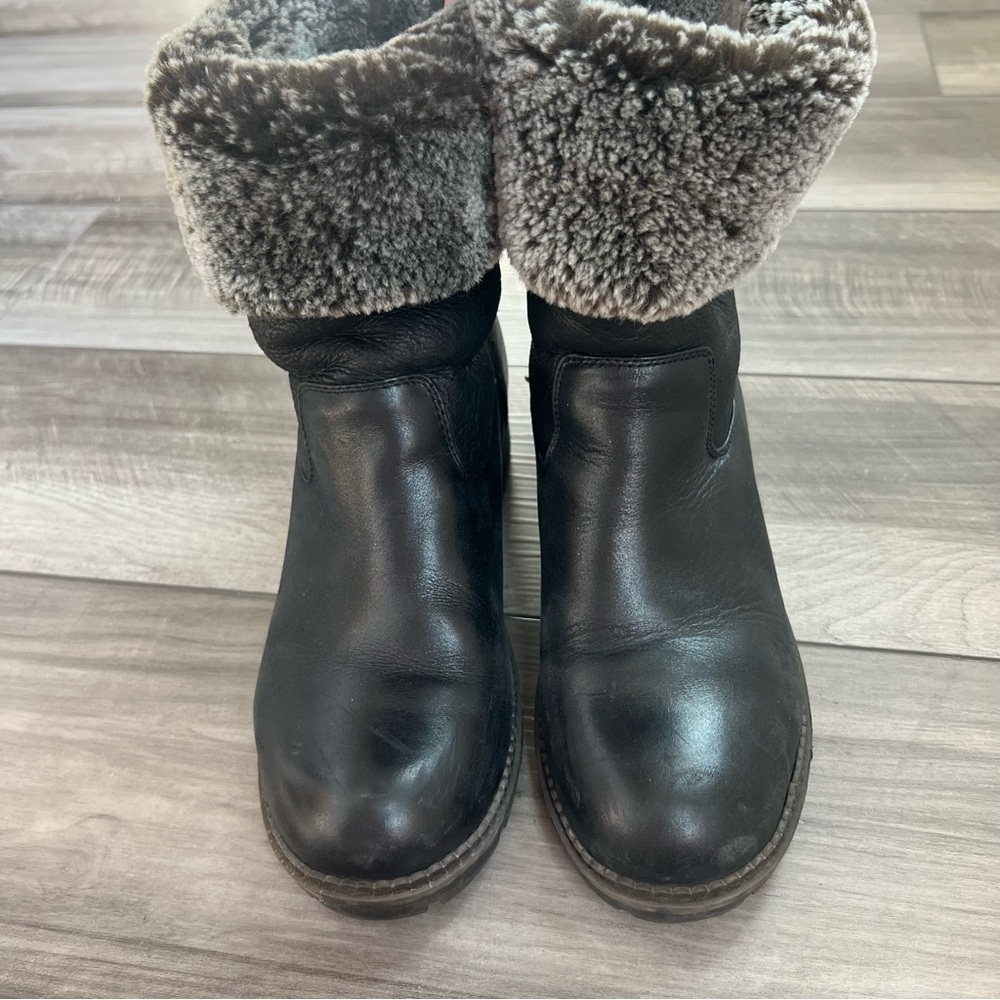 Blondo Black Leather Fold-Over Fur-Trim Ankle Boots - 10M - Picture 3 of 12